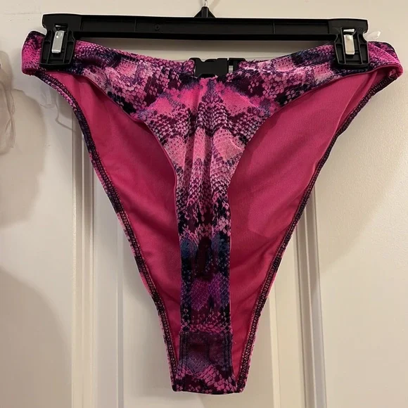 Goodtime USA ladies bikini and coverup - Picture 4 of 6